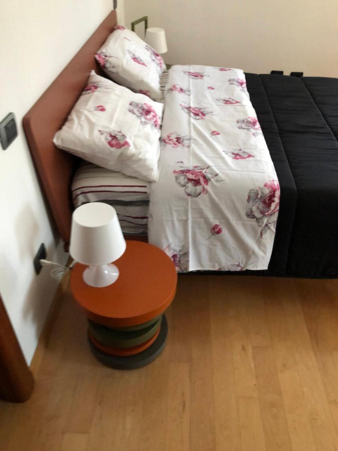 Appartamento A Casa Di Tamy ฟาบริอาโน ภายนอก รูปภาพ