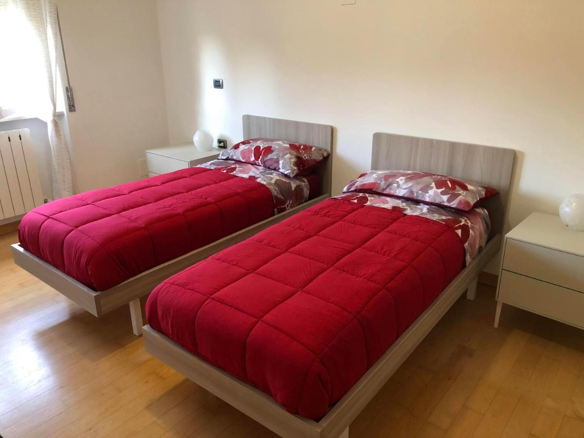 Appartamento A Casa Di Tamy ฟาบริอาโน ภายนอก รูปภาพ